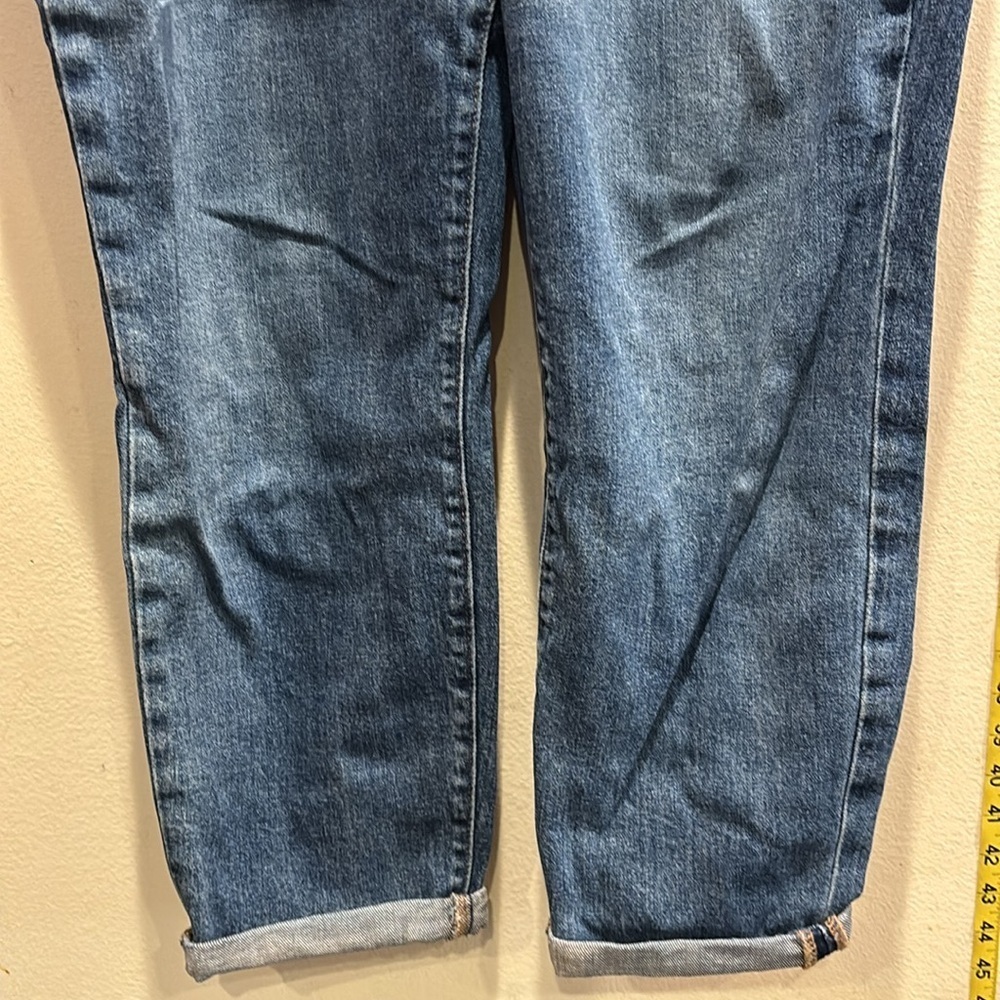 Old Navy Men's Relaxed Denim Jeans - Picture 2 of 6